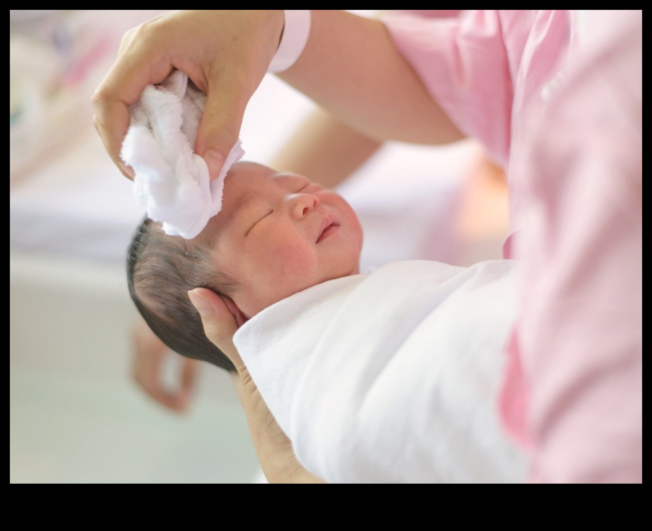 Απαλή Περιποίηση: Φροντίδα του δέρματος στην ανάπτυξη του μωρού