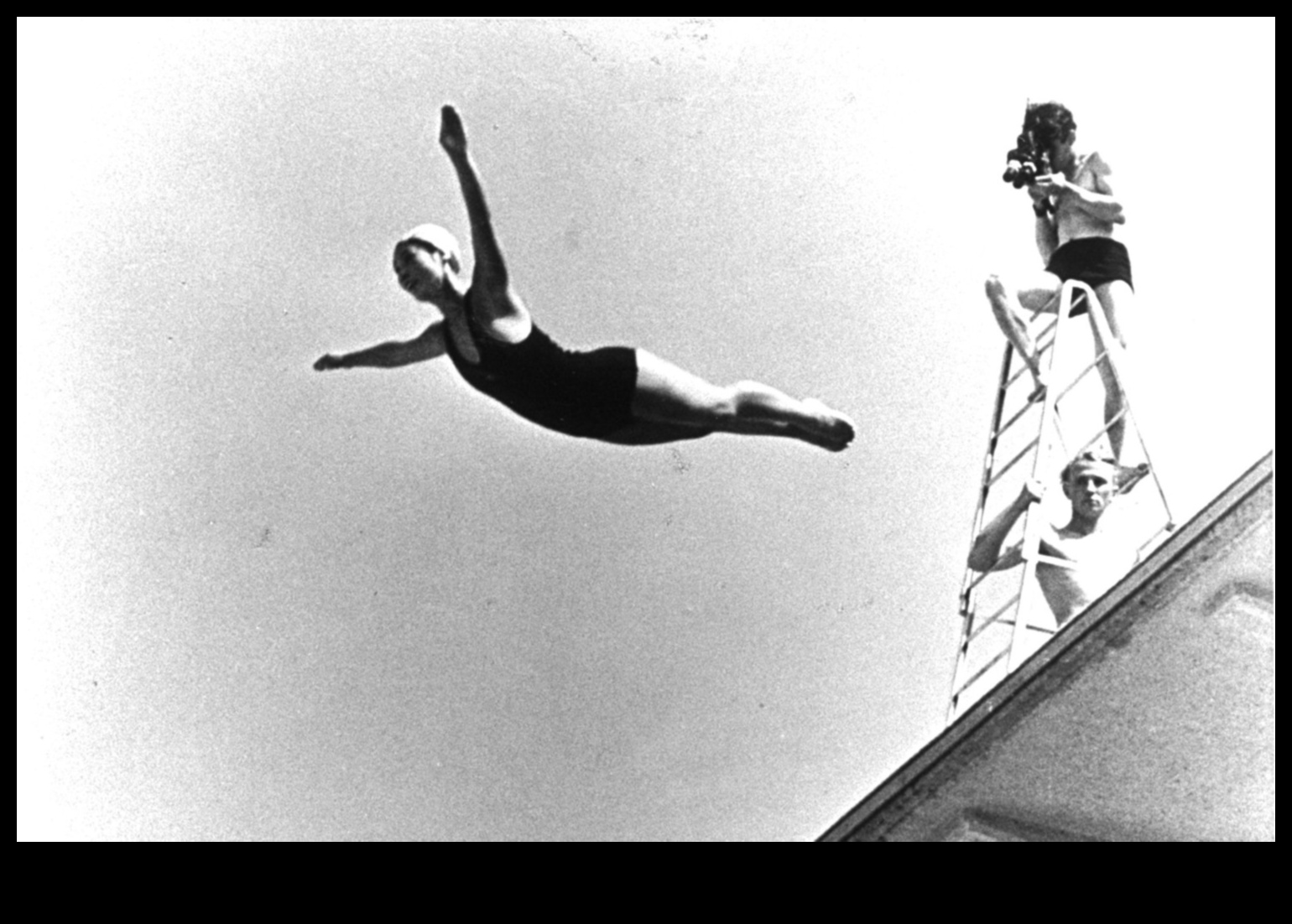 Abstract Allegiance Μια γιορτή αντισυμβατικών αφηγήσεων και πρωτοποριακών στυλ φωτογραφίας 2 Abstract Allegiance: Embracing Unconventional Narratives with Avant-garde Photography Styles