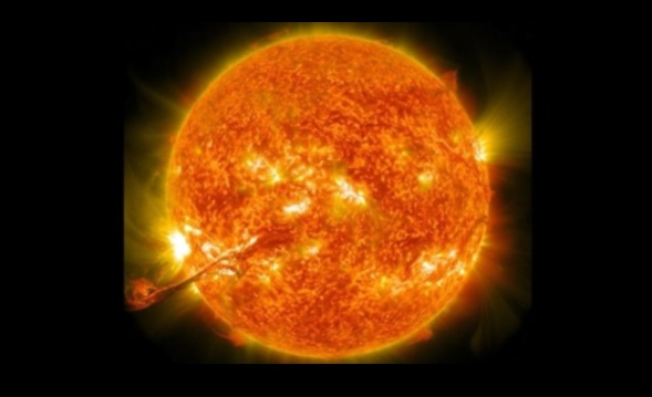 Solar Flare Splendor: Αξιοποίηση του ηλιακού φωτός σε αιθέρια στυλ φωτογραφίας