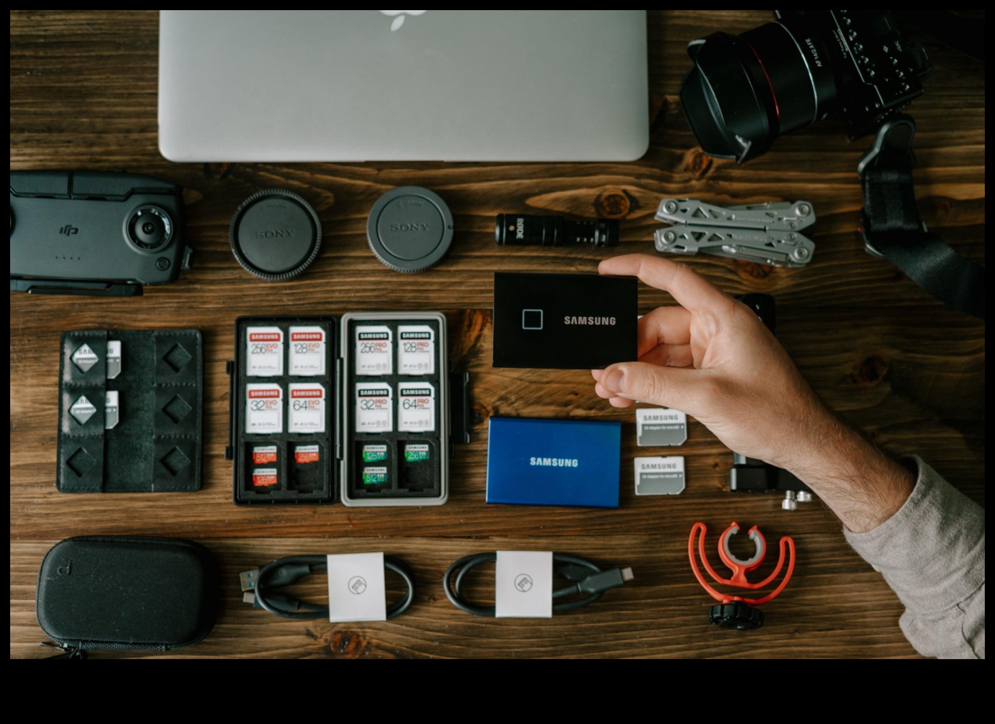 Lens Legends: Αξεσουάρ κάμερας που πρέπει να δοκιμάσετε για κάθε φωτογράφο