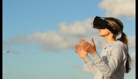 Πέρα μέσω τα όρια Απαντήσεις VR για ένα μεγαλύτερο την επόμενη μέρα που έρχεται 1 Beyond Boundaries: Shaping Tomorrow με αιχμής VR Solutions